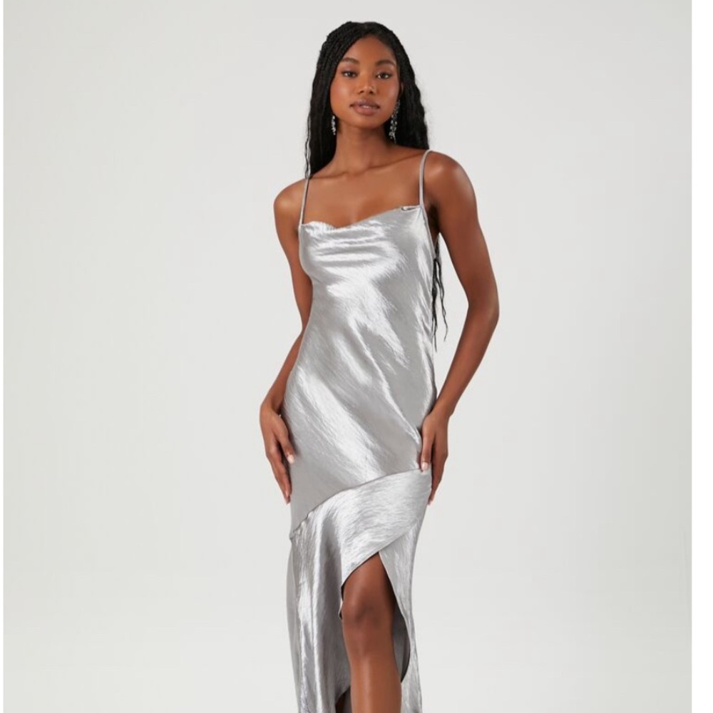 Silver dress NWT (Forever 21)